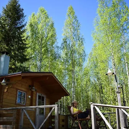 Puruvesi Villas, Riuttahovi *